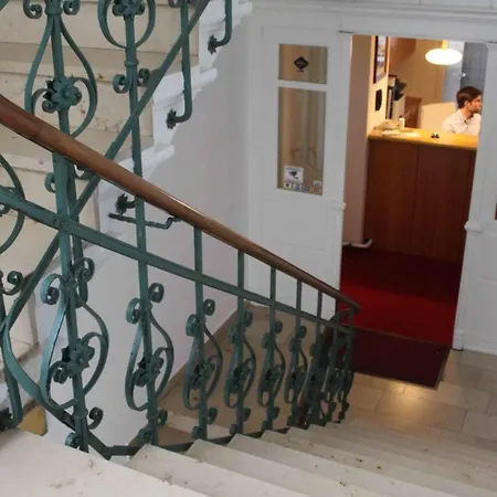 Hotel Restaurant Krokodil 3*